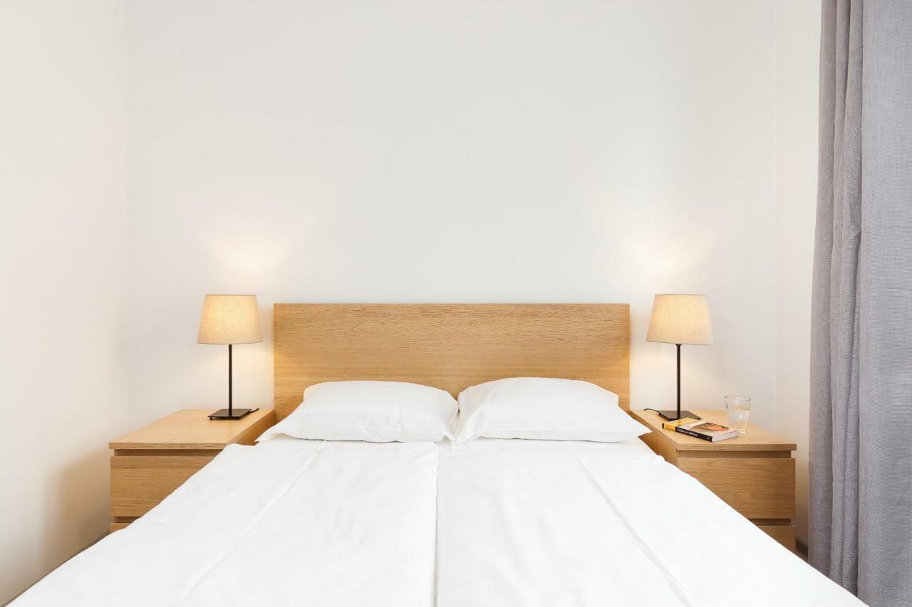 Apartments Claro II By Noclegi Renters Cracovia Esterno foto